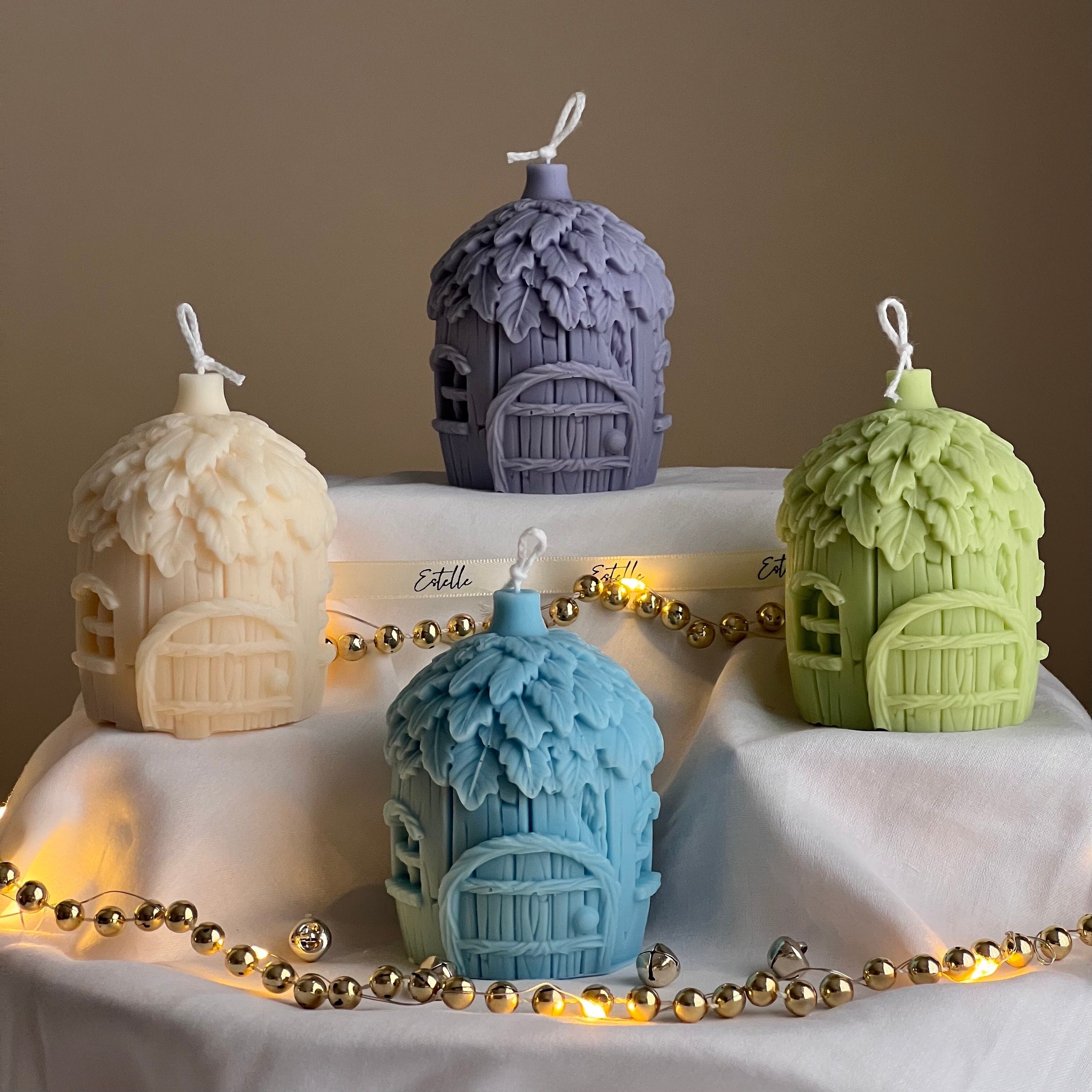 Acorn Christmas House Candle